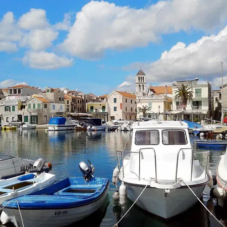 Nyaraló Nika By Interhome