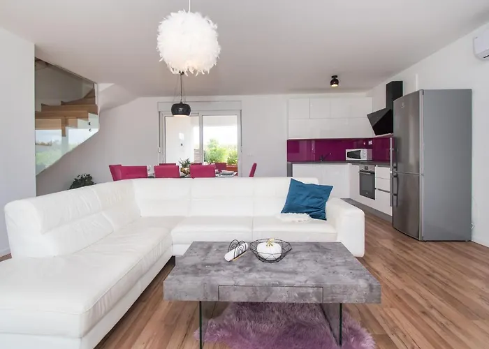 Nika By Interhome Vikendica